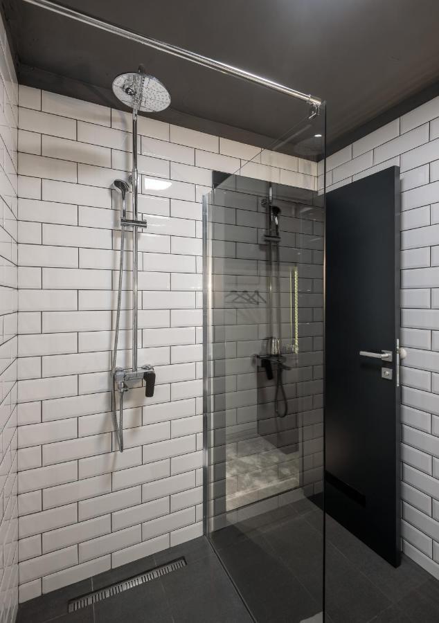 7 Rooms Suites Belgrado Exterior foto